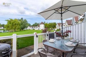 Isis Lakes 55, Lakeside Lodge - P