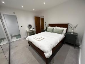 Streatham House - 2 Bedroom - Sleeps 6 - Free WiFi