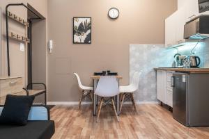 Teatralna - Rynek, Spodek - 2 room apartment with balcony - self-in - coffee and tea - FV