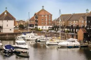 Aqua Marina - breathe in, relax - St. Leonards