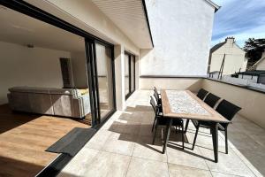 Grande maison neuve à 100 m de la plage