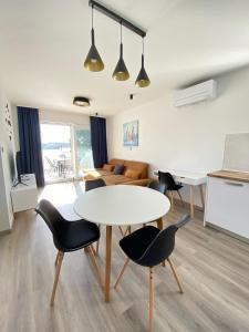 Apartments Puntica 4 person Rab