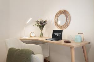 Prague Days - Skandi studio with workspace - Hip Area