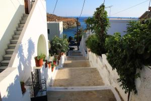 Studios Marfo Andros Greece