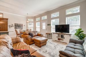 Family-Friendly Lago Vista Home Near Lake Travis!