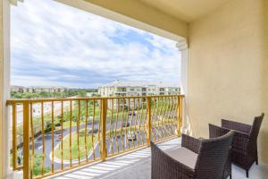 Beautiful Deluxe Condo, Vista Cay, Orlando - 3008