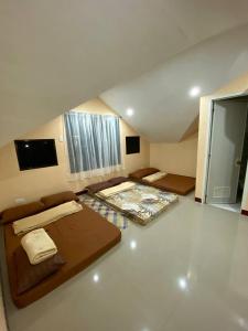 TopBudz Hostel Panagsama Moalboal