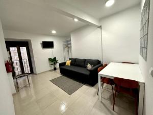 Little Horse Apartments 2