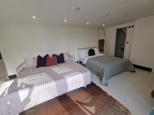 Garden Apartment, sleeps 4