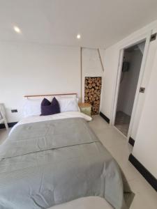 Garden Apartment, sleeps 4