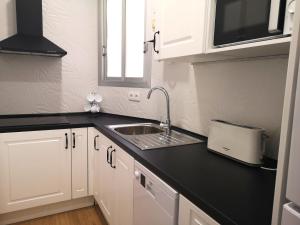 ApartEasy - Atic Sants