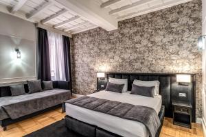 Relais Fontana Di Trevi Hotel