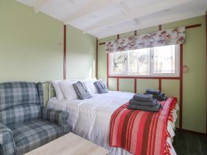 Nŷth Y Bioden Magpies Nest