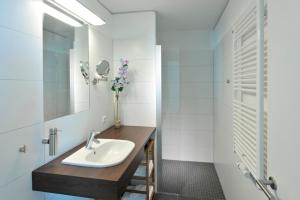 Apartment 34 "OstseeZeit", Blickrichtung Binnenhafen NordOffenes Meer