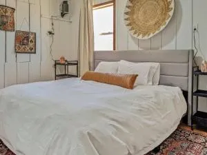 Explorer's Haven, Venture Base Unit 5 - Канаб