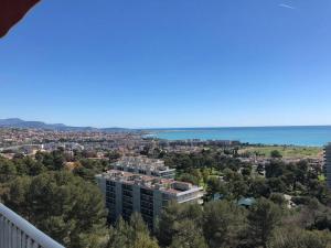 Appartements 2-Room 60 m², Panoramic view, 2 balconies, 50m Pool : photos des chambres