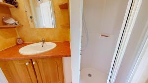 Chalets Mobil Home 40 Grand Confort : photos des chambres