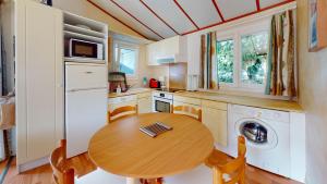 Chalets Mobil Home 40 Grand Confort : photos des chambres