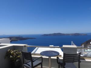 Avant Garde Firostefani