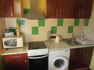 Dzīvokļi Dunikas ielā 1