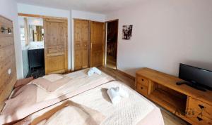 Chalets Chalet Villette - Magnifique logement compose de 8 chambres MAE-3744 : photos des chambres