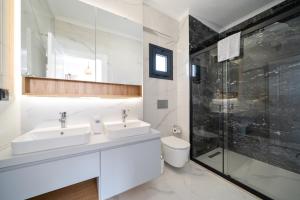 Casa Oliva City 1 with Sauna Pool Patio & BBQ