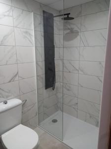 Lovely newly refurbished 1 Bedroom Flat Minutes From Sandy Beach,private terrace