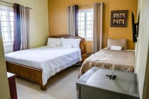 Incognito Reggae Rooms - Half Way Tree