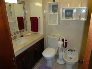 Carvoeiro beach and center 10m