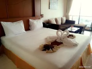 Seaview Sriracha Hotel - Ban Fang Daeng