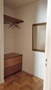 Avenida Córdoba pura luz y amplitud ,cochera