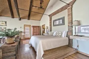 Pond House Bungalow @ Bergheim Ranch - Spring Branch