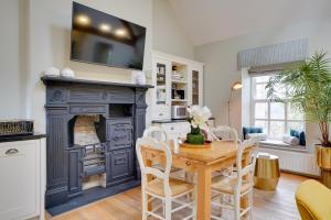 Pope Lodge Cosy Stone Coach House in Alnmouth