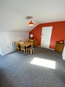 stylish and modern Spacious 2 bedroom apartment