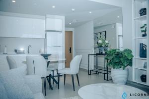 Unveil Downtown Luxury, 1BR Majestic Skyline Views - Downtown Views ll