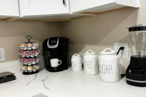 Modern Home Near Ontario Airport