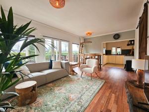 Beautiful holiday home with spacious garden