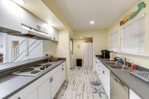 Luxury Key Largo Home w Guest House & Pool!