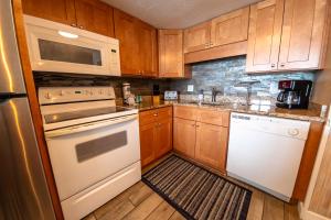 Beautiful Oceanfront Condo 505