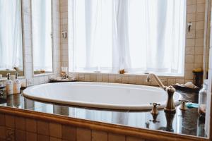 Tara Vineyard & Winery Estate