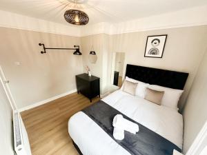 2 Bedroom house 10 mins to City Centre & Albert Dock