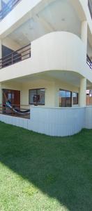 Apartamento à beira-mar. Beachfront apartment