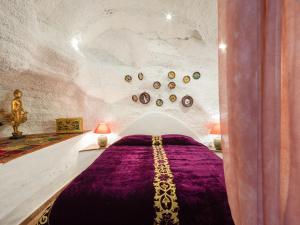 Castillo Lanzarote Villa Bentley - Luxury Villa -sleep in a volcanic cave