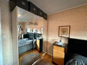 Familjevänligt hus nära City (Gratis Parkering)