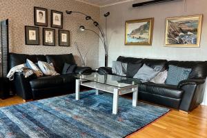 Familjevänligt hus nära City (Gratis Parkering)