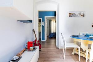 The Blue House, Terre Marine