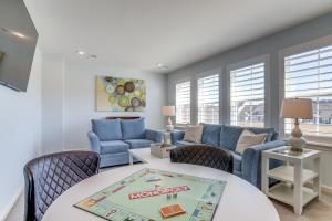 Modern and Spacious Home with Pool in Ocean View!