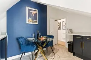 Skyward Penthouse #9 with Seaview at Bowles Aparthotel by Yoko Property - 雷德卡