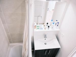 Appartements Bel appart familial avec terrasse aux portes de Paris - Parking gratuit : photos des chambres