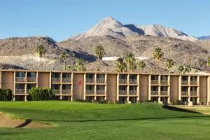 WorldMark Palm Springs - Plaza Resort and Spa - Desert Hills Trailer Park